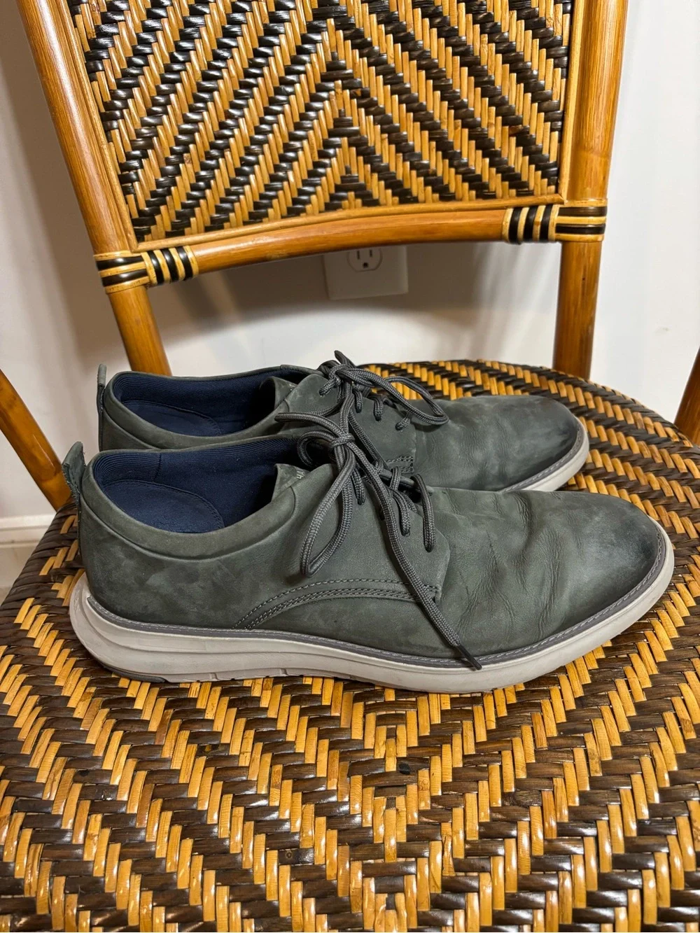 Cole Haan Grand Remix Oxford Raven Nubuck/Quiet Shade